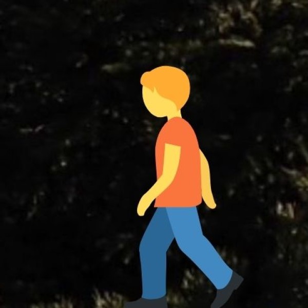 • Traditional Dress: